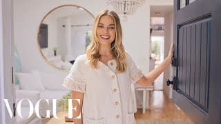 Margot Robbie Answers 73 Questions | Vogue